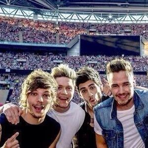 Meet your Posher, Chloe